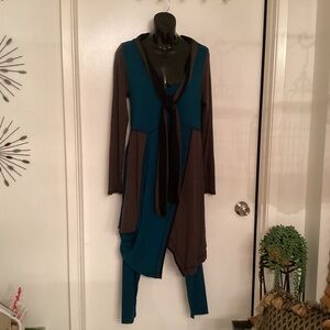 Colorblock Long Sleeve Dress with matching leggings
